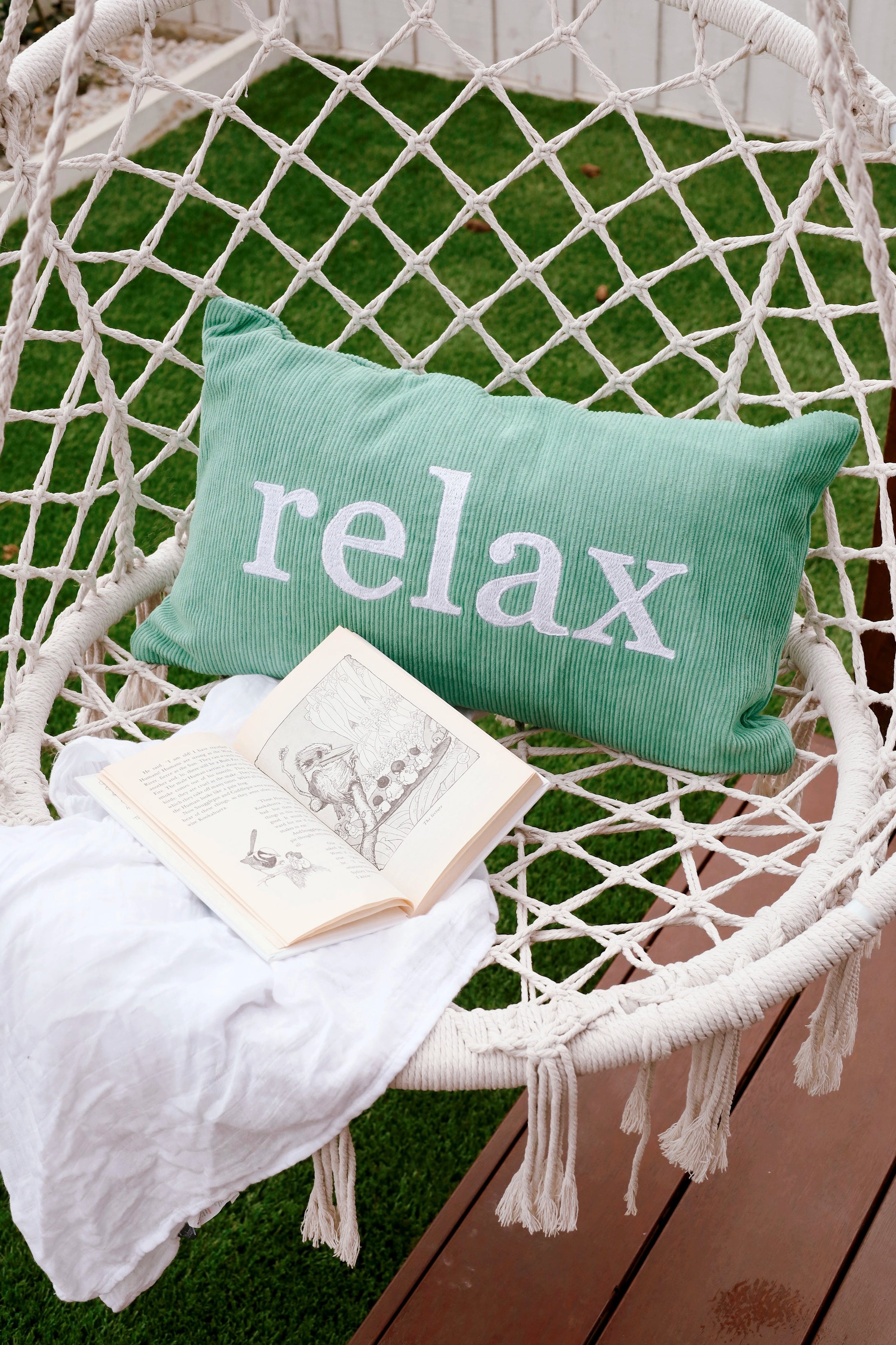 AFFIRMATION DECORATIVE CUSHIONS