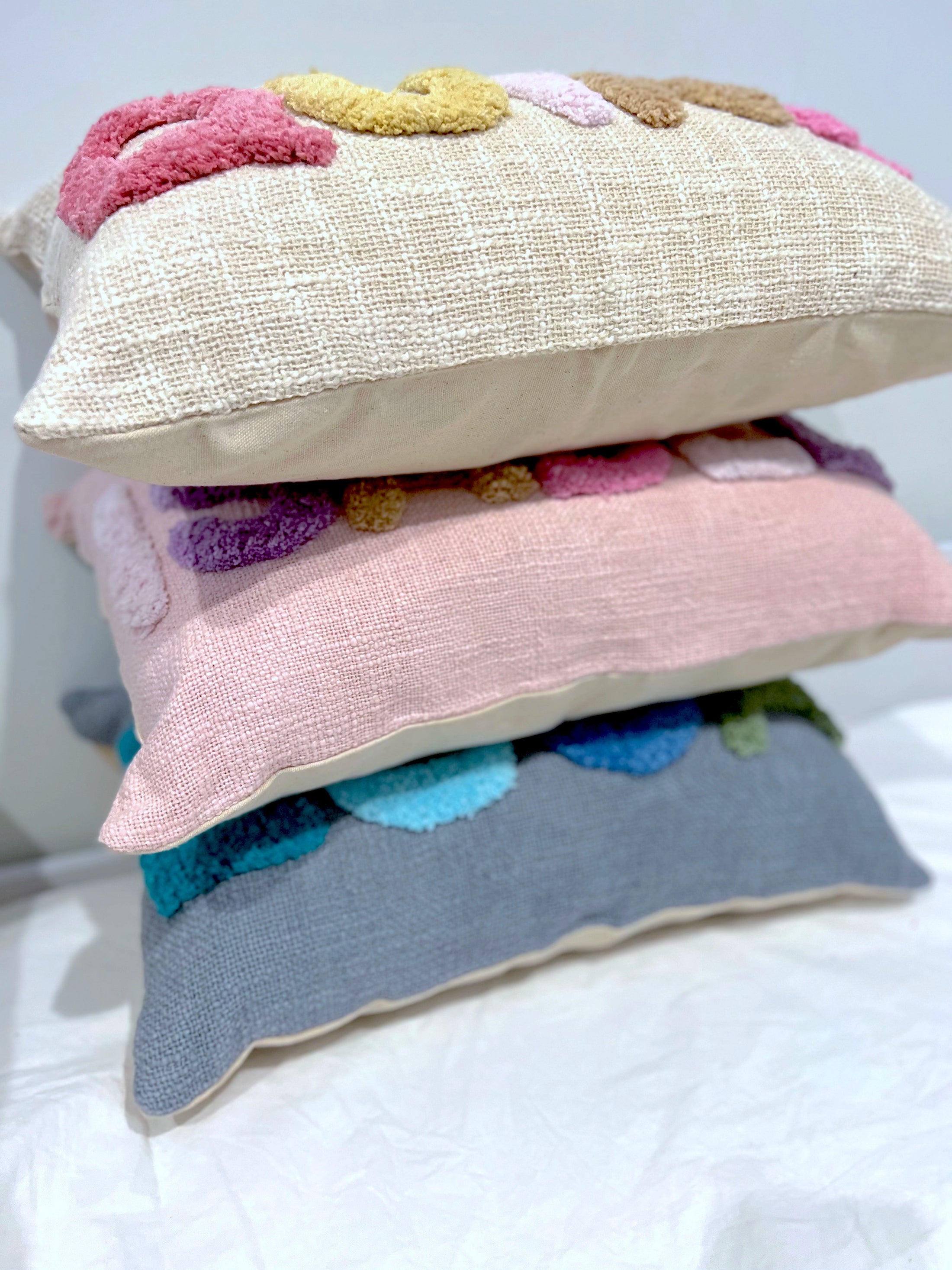 DESIGN YOUR CUSTOM PILLOWS-FLUFFY TUFTING